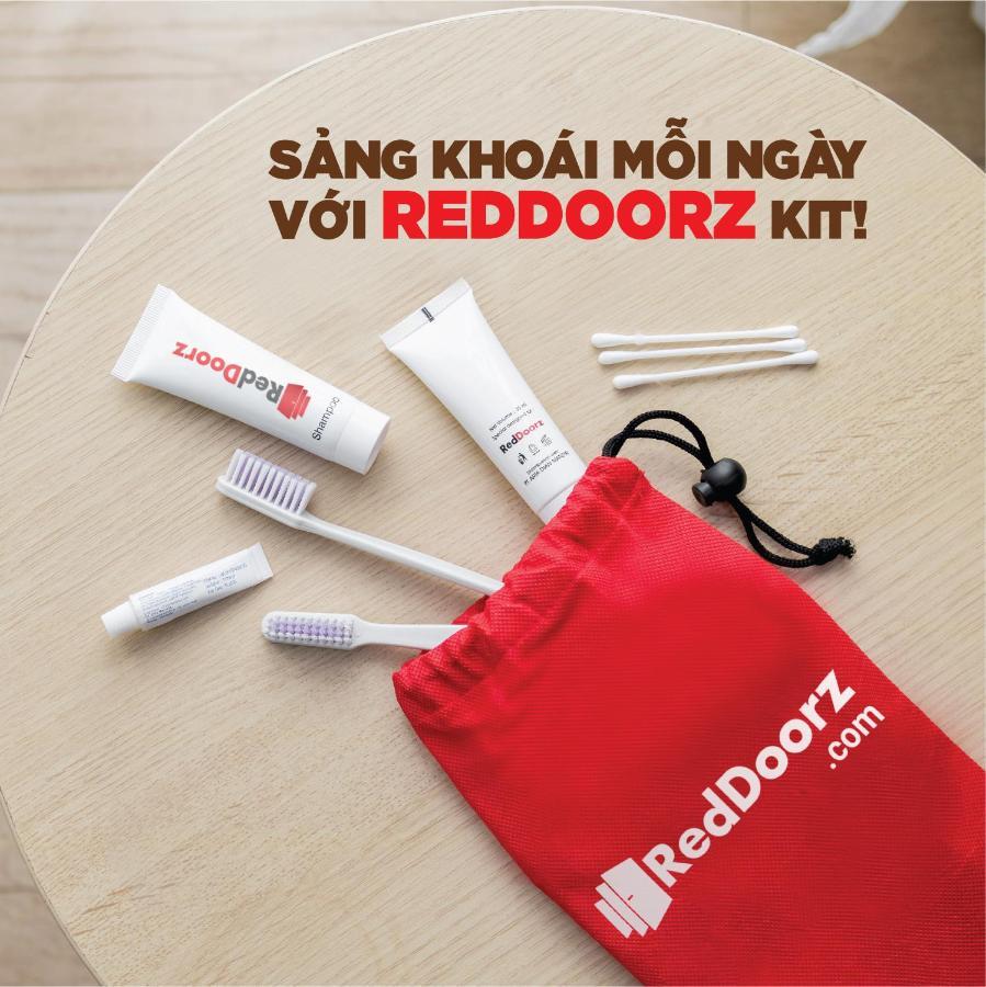 Reddoorz Bamboo Saigon Hotel Su Van Hanh Ho Şi Min Exterior foto